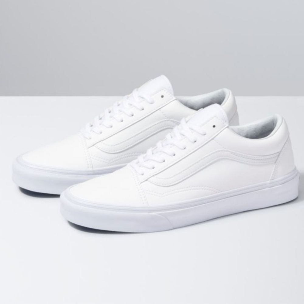 Vans - Picture 2 of 5
